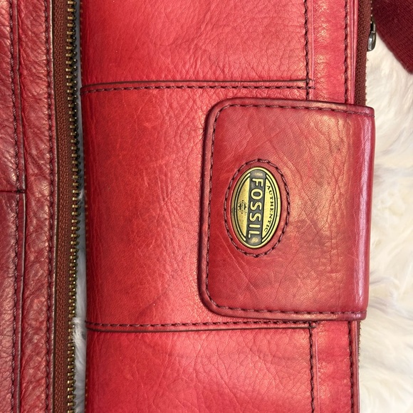 Fossil Red Leather Shoulder Bag and Wallet - Picture 13 of 13